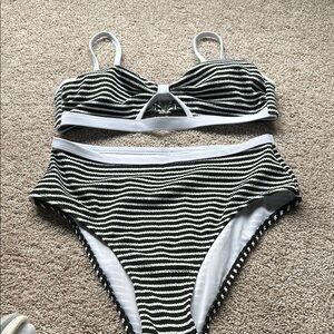Cupshe Black and White Striped Bikini-size M